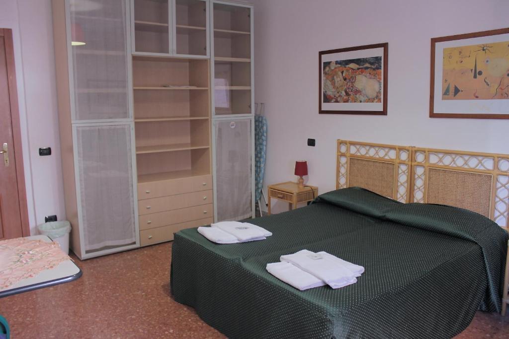Aparthotel Tourist House Roma Pokój zdjęcie