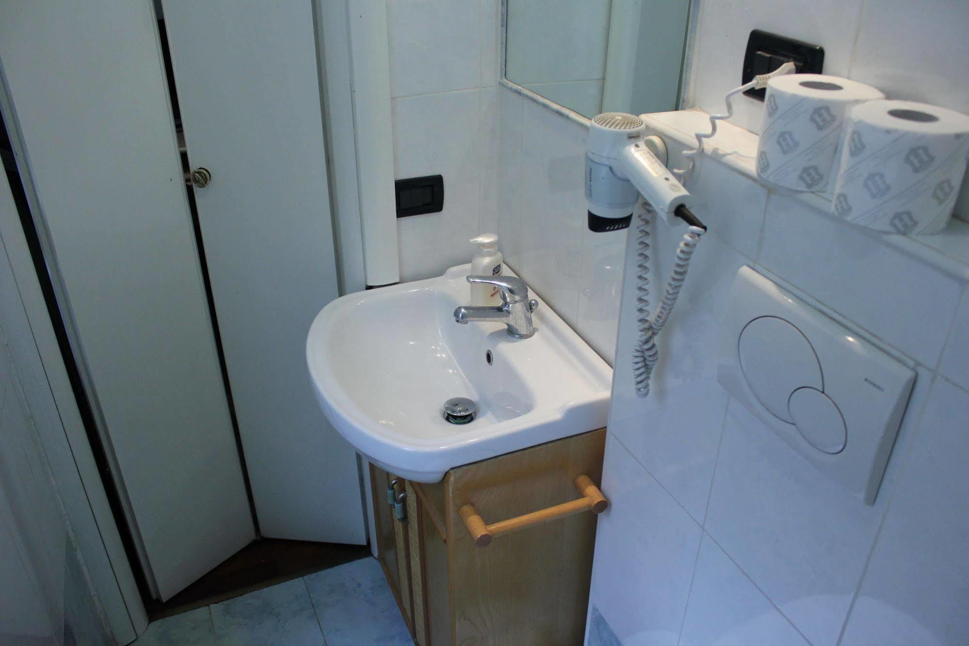 Aparthotel Tourist House Roma Zewnętrze zdjęcie